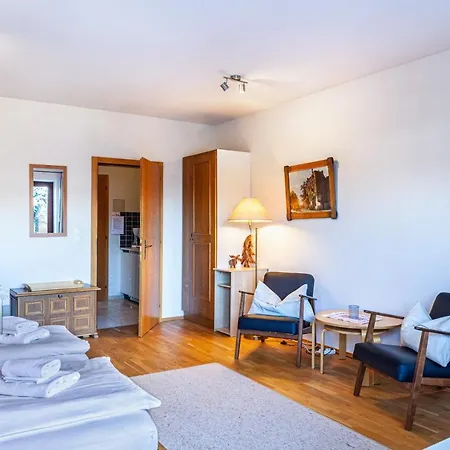 Haus Excelsior 3 Apartman *